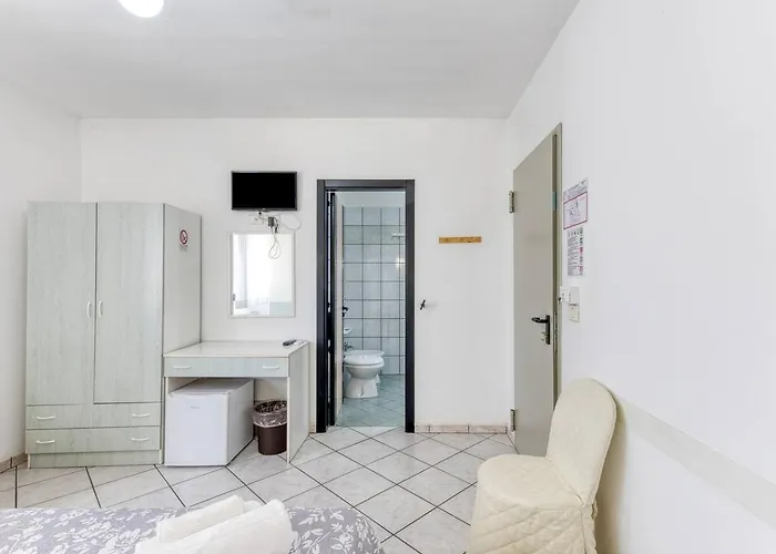 Gæstehus Almaredamarra A 50 M Dalla Sabbiosa E 200 M Dal Centro Torre San Giovanni Ugento