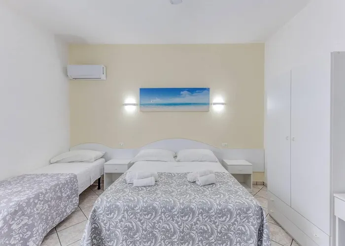 Almaredamarra A 50 M Dalla Sabbiosa E 200 M Dal Centro 3* Torre San Giovanni Ugento